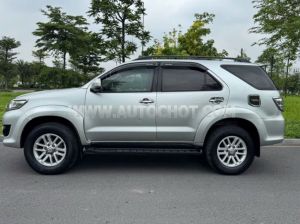 Xe Toyota Fortuner 2.7V 4x2 AT 2014