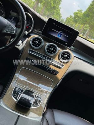 Xe Mercedes Benz GLC 250 4Matic 2019