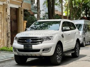 Xe Ford Everest Titanium 2.0L 4x4 AT 2019