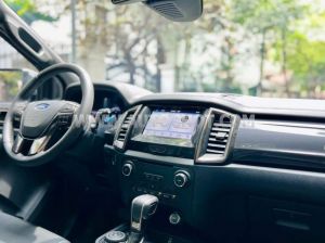 Xe Ford Everest Titanium 2.0L 4x4 AT 2019
