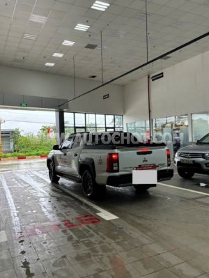 Xe Mitsubishi Triton Athlete 4WD AT 2024