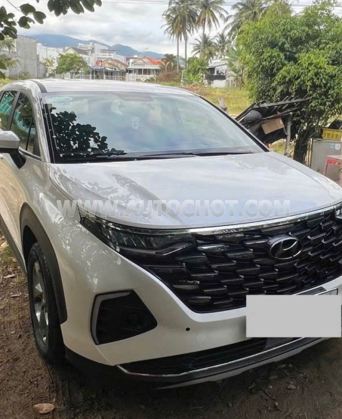 Hyundai Custin Tiêu Chuẩn 1.5T 2024