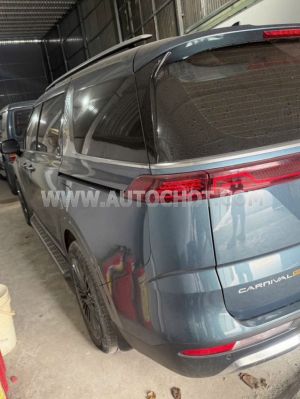 Xe Kia Carnival Signature 2.2D 2022