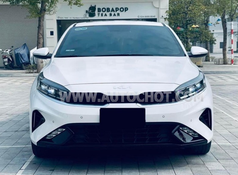 Kia K3 Premium 1.6 AT 2022
