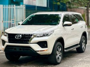 Xe Toyota Fortuner 2.4G 4x2 AT 2021
