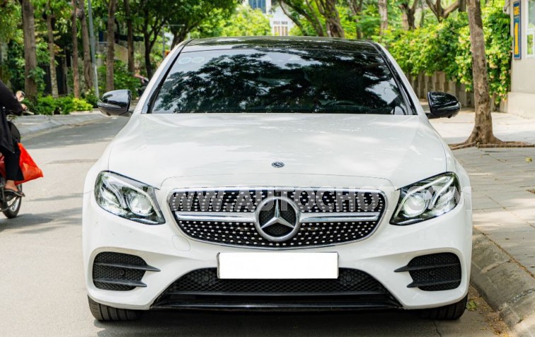 Mercedes Benz E class E300 AMG 2020
