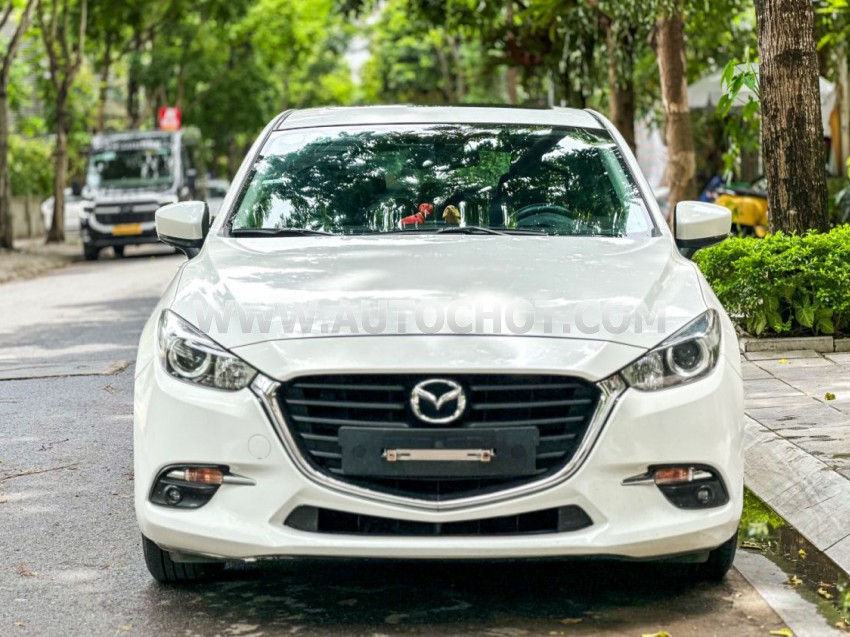 Mazda 3 1.5 AT 2018