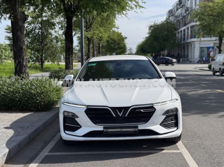 VinFast Lux A 2.0 Premium 2.0 AT 2020
