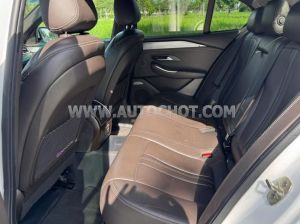 Xe VinFast Lux A 2.0 Premium 2.0 AT 2020