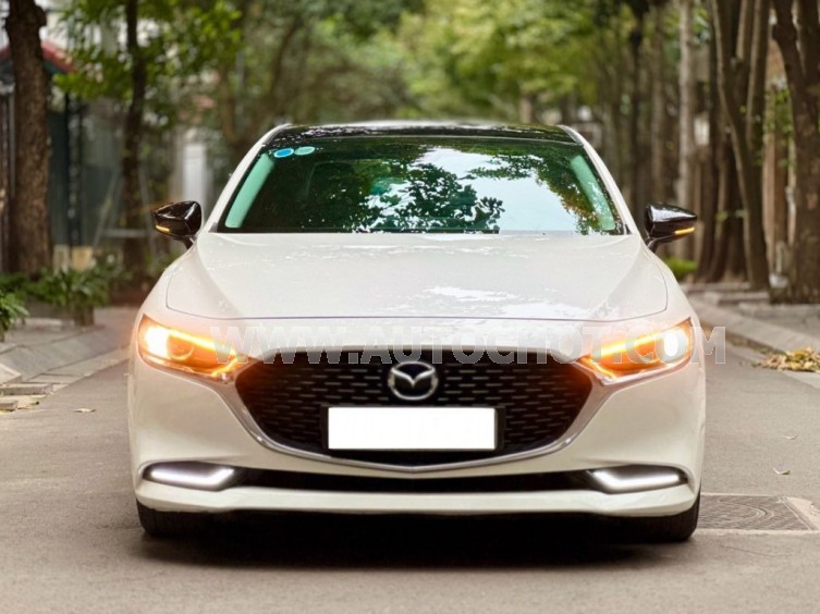 Mazda 3 1.5L Luxury 2024