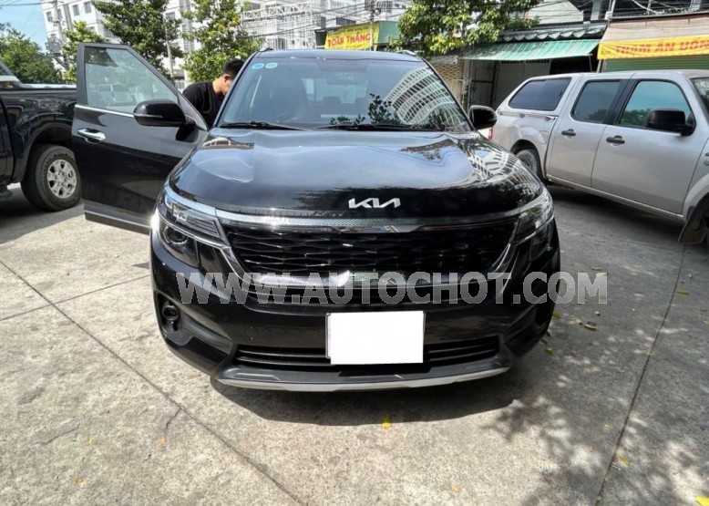 Kia Seltos Luxury 1.4 AT 2023