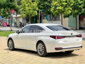 Xe Lexus ES 250 2022