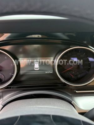 Xe Kia Carnival Luxury 2.2D 2024