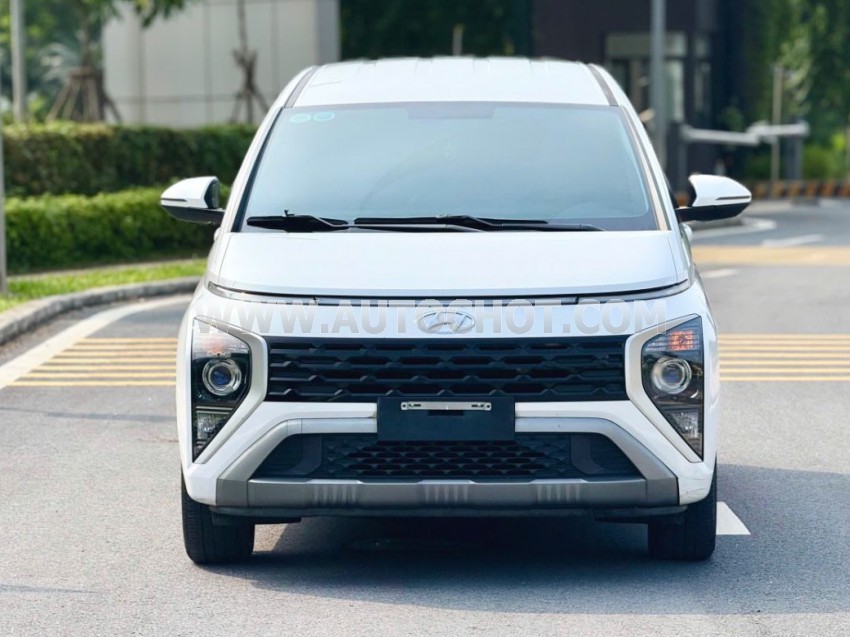 Hyundai Stargazer Tiêu chuẩn 1.5 AT 2024