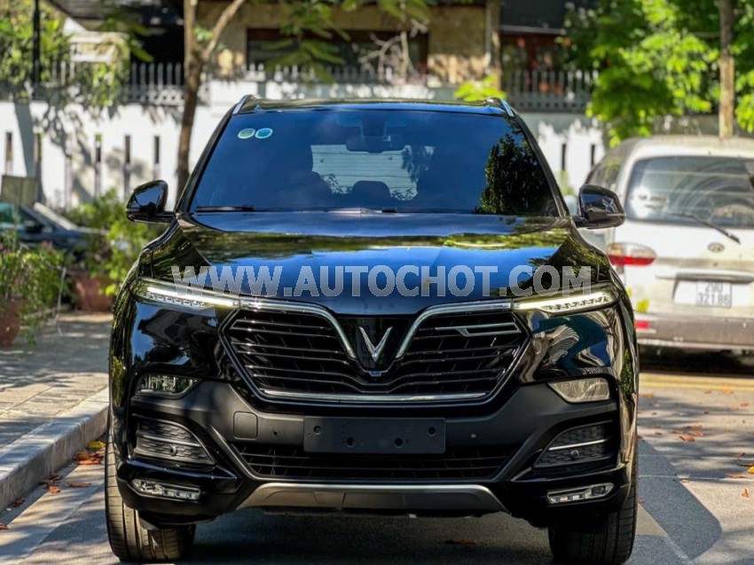 VinFast Lux SA 2.0 Premium 2.0 AT 2021