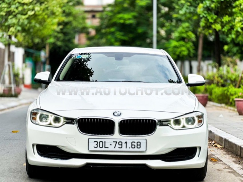 BMW 3 Series 328i 2012
