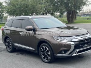 Xe Mitsubishi Outlander Premium 2.0 CVT 2021