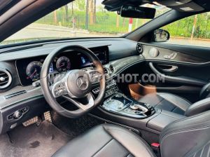Xe Mercedes Benz E class E300 AMG 2019