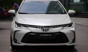 Xe Toyota Corolla altis 1.8HEV 2023
