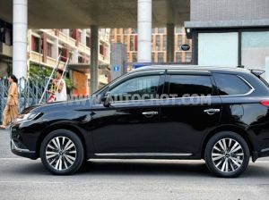 Xe Mitsubishi Outlander 2.0 CVT 2022