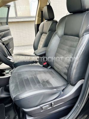 Xe Mitsubishi Outlander 2.0 CVT 2022