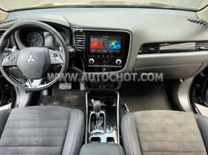 Xe Mitsubishi Outlander 2.0 CVT 2022
