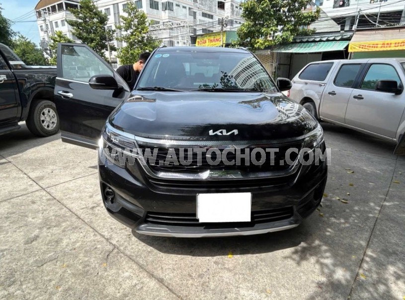 Kia Seltos Luxury 1.4 AT 2023