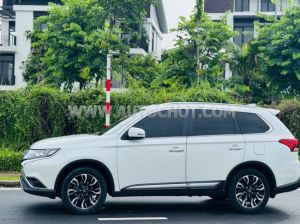 Xe Mitsubishi Outlander 2.0 CVT Premium 2020