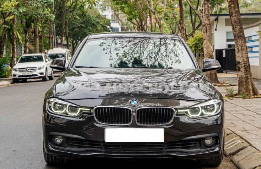 BMW 3 Series 320i 2015