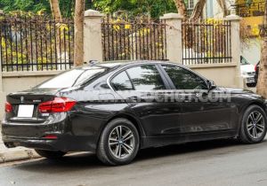 Xe BMW 3 Series 320i 2015