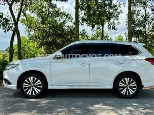 Xe Mitsubishi Outlander 2.0 CVT 2022