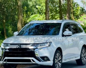 Xe Mitsubishi Outlander 2.0 CVT 2022