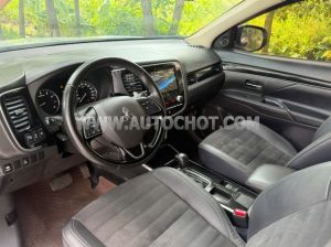 Xe Mitsubishi Outlander 2.0 CVT 2022