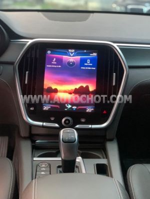 Xe VinFast Lux SA 2.0 2.0 AT 2019