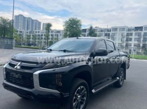 Xe Mitsubishi Triton 4x4 AT Mivec Premium 2021