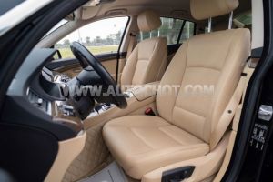 Xe BMW 5 Series 528i GT 2015