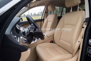 Xe BMW 5 Series 528i GT 2015