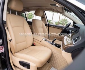 Xe BMW 5 Series 528i GT 2015