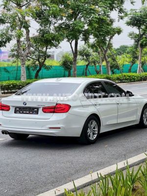 Xe BMW 3 Series 320i 2018