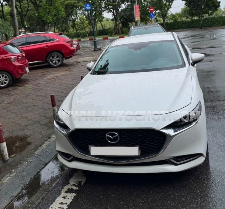 Mazda 3 1.5L Luxury 2023