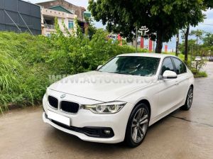 Xe BMW 3 Series 320i 2015