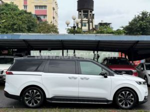 Xe Kia Carnival Signature 2.2D 2022