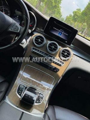 Xe Mercedes Benz GLC 250 4Matic 2019