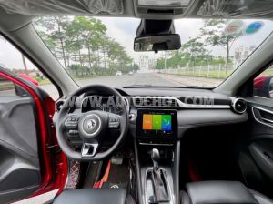 Xe MG ZS Standard 1.5 AT 2WD 2024