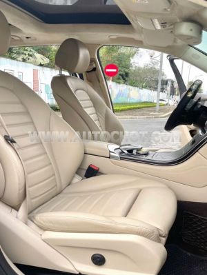 Xe Mercedes Benz GLC 300 4Matic 2017