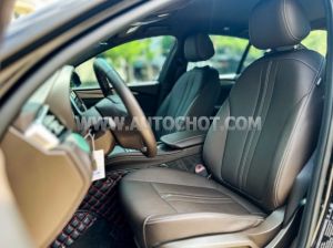 Xe VinFast Lux A 2.0 Base 2.0 AT 2021