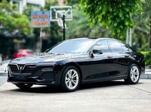 Xe VinFast Lux A 2.0 Base 2.0 AT 2021