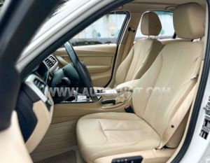 Xe BMW 3 Series 320i 2014