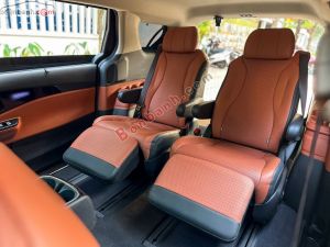 Xe Kia Carnival Premium 2.2D 7S 2024