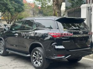 Xe Toyota Fortuner 2.8V 4x4 AT Legender 2021